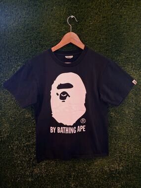 Vintage Style Japanese Streetwear Ape Head Graphic T-Shirt Black Pink Size S